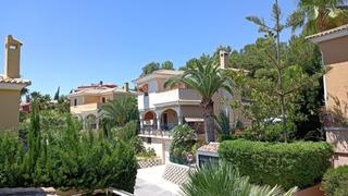 Xalet  Calle boira de la. Tu casa independiente junto al campo de golf bonalba