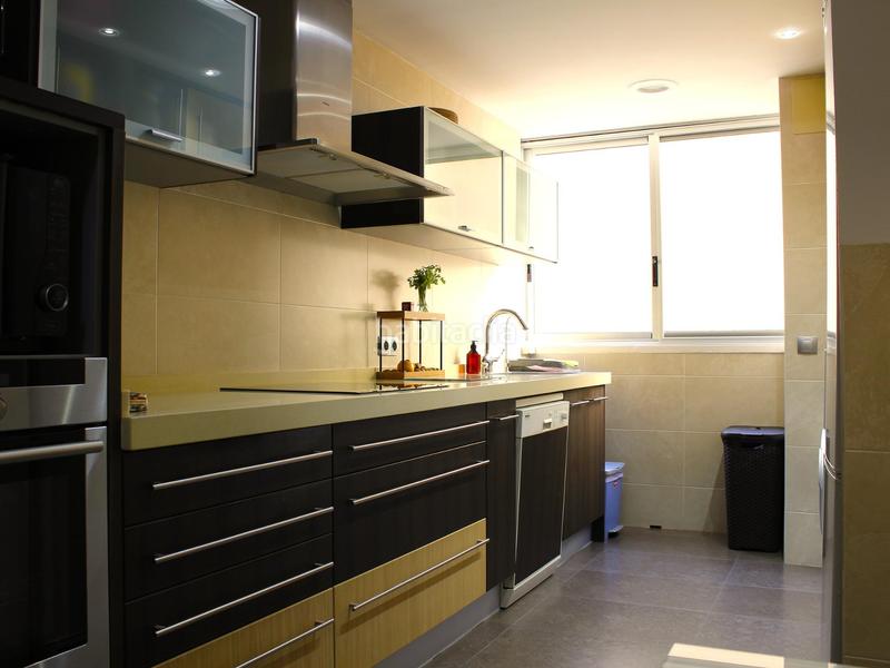 Foto b0404578-e165-4a4d-8e2e-224f1b8917a1. Appartement avec parking dans Altozano - Conde Lumiares Alicante