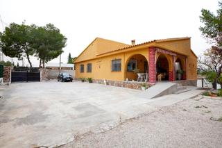 Chalet en Rebolledo. Chalet con parcela en el rebolledo alicante