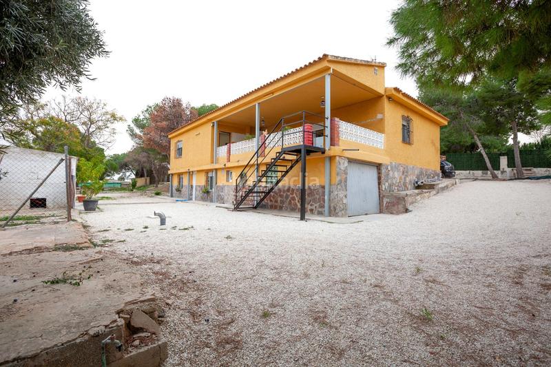 Foto bb6af972-f6eb-42aa-901e-8e3ac4227c1d. Xalet amb aparcament piscina a Rebolledo Alicante