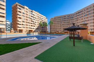 Appartamento in Paus - Polígono San Blas. Piso en pau con 2 plazas de garaje  trastero