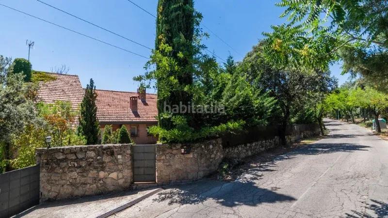 Foto 05efd941-791d-4955-804f-1df543cd243b. Maison dans El Gasco Torrelodones