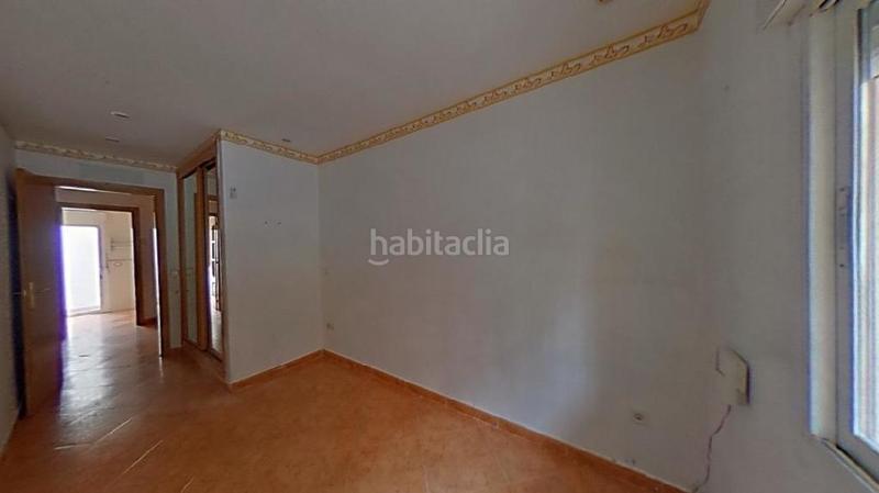 Foto a9be96a5-d6d5-420d-87a7-a0b8dd2be7f1. Piano terra in Los Rosales Madrid