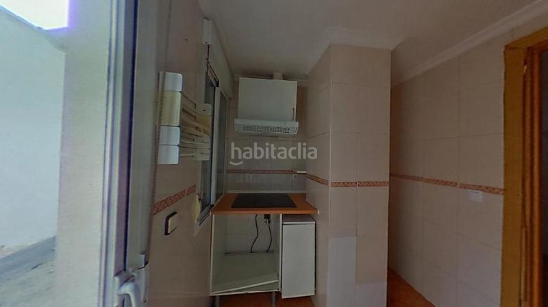 Foto 649c40bf-4a5e-47fc-a8fe-e0907ed53483. Planta baja en Los Rosales Madrid