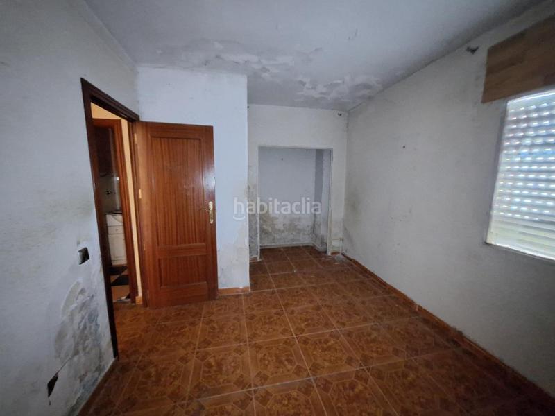 Foto ed3537d7-b3d0-4342-b4cb-67dce79f1389. Planta baixa a Zarzaquemada Leganés