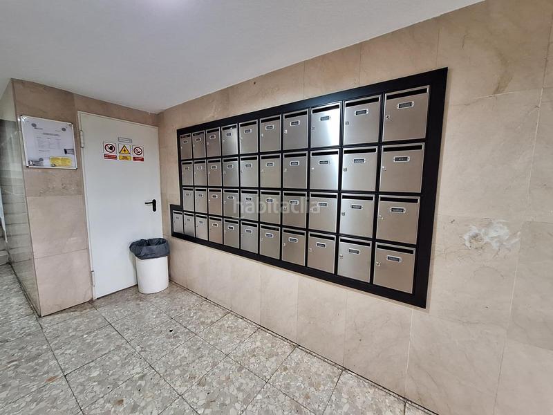 Foto fbf04f20-d549-443b-b92a-59ed89632e3e. Planta baixa a Zarzaquemada Leganés