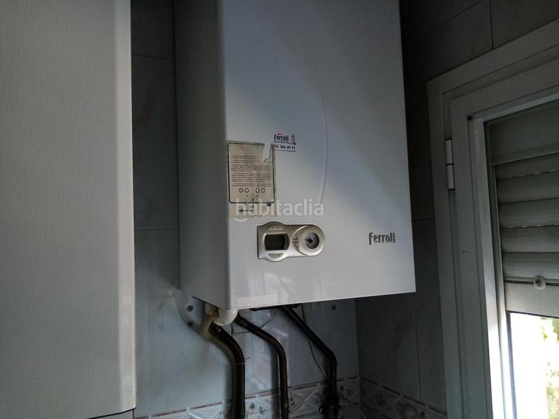 Foto e34235f0-a243-4a29-b057-972206147f66. Piso en Palomeras Sureste Madrid