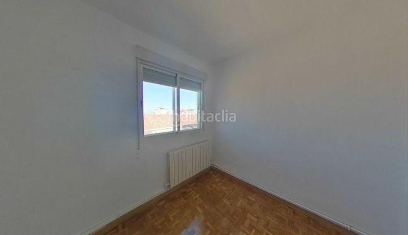 Foto c7c47158-dc5c-4adc-9ade-db5e68554b39. Piso en Vista Alegre Madrid