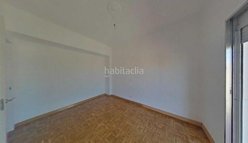 Foto d2f7a9d2-9ec9-4045-8482-7fb3ab3f0cbb. Piso en Vista Alegre Madrid