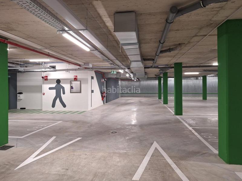 Foto 3e4fb776-eb67-4e7f-8eec-4f40b56f8d5a. Alquiler parking coche en Arroyo del Fresno Madrid