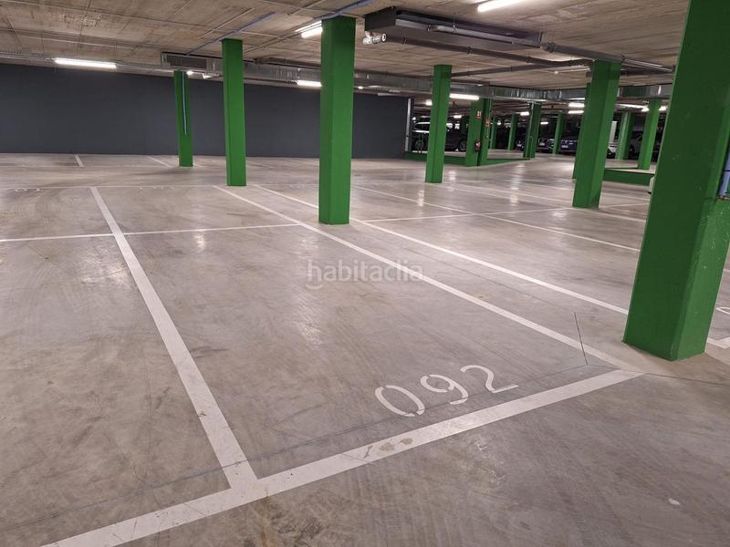 Foto 69a887f2-6e6f-4dea-853f-9ec7bf724b2b. Alquiler parking coche en Arroyo del Fresno Madrid