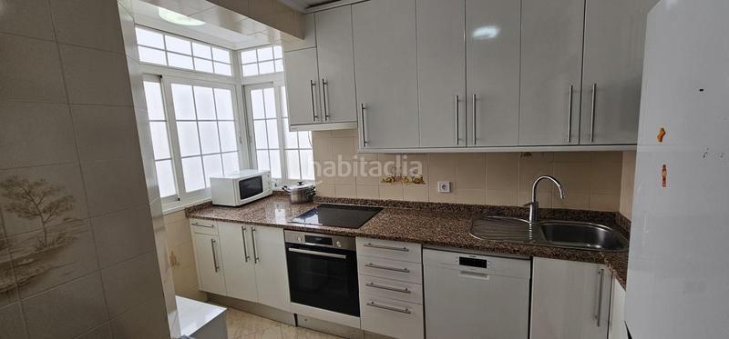 Foto 5b9a7d05-465a-464c-810d-6e8e2addaa68. Alquiler piso magnífico piso con piscina comunitaria en Madrid