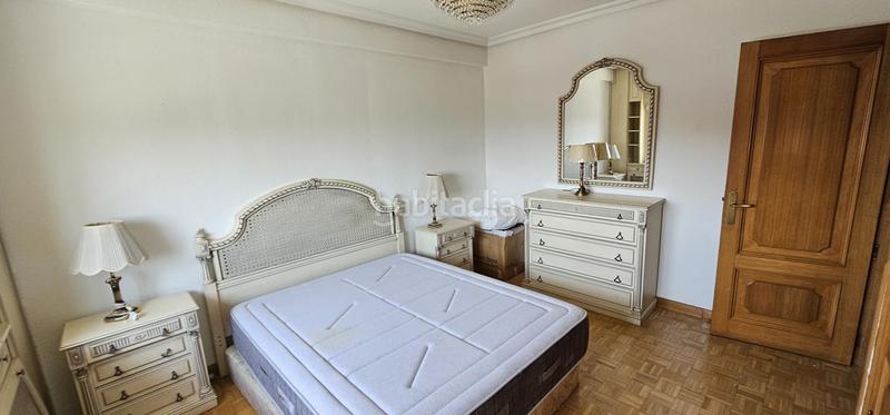 Foto 8be051c2-eb7d-4af7-a9ee-e5383e9f4a22. Alquiler piso magnífico piso con piscina comunitaria en Madrid