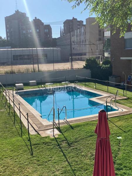 Foto a27717f8-5ec1-4b11-be08-9787fbd39758. Alquiler piso magnífico piso con piscina comunitaria en Madrid
