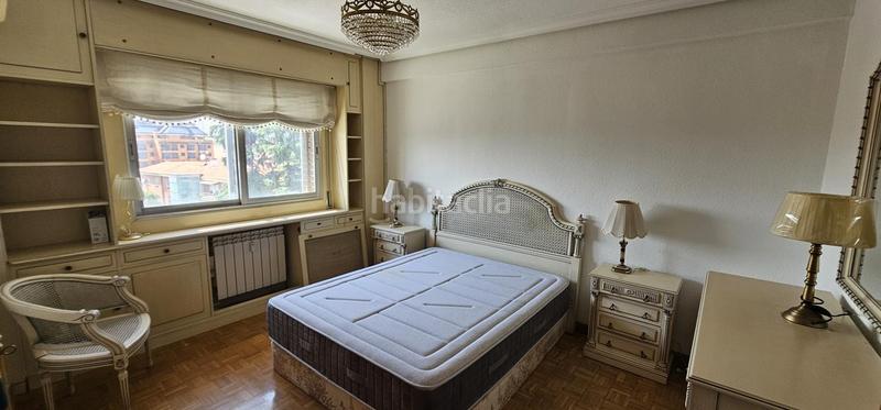 Foto b4876bcb-c600-452b-a076-474fdfeb7dd5. Alquiler piso magnífico piso con piscina comunitaria en Madrid