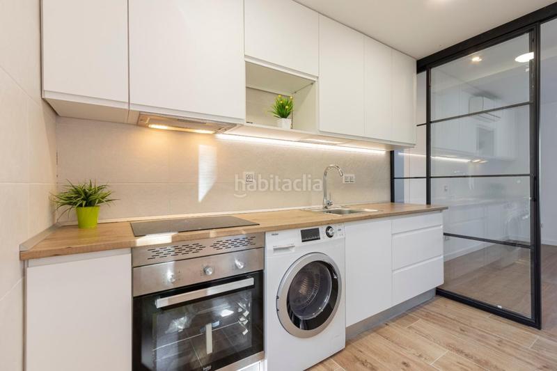 Foto dd83aaa8-34c8-4831-b49d-bd60596af0b7. Planta baja piso bajo totalmente reformado y amueblado en Leganés