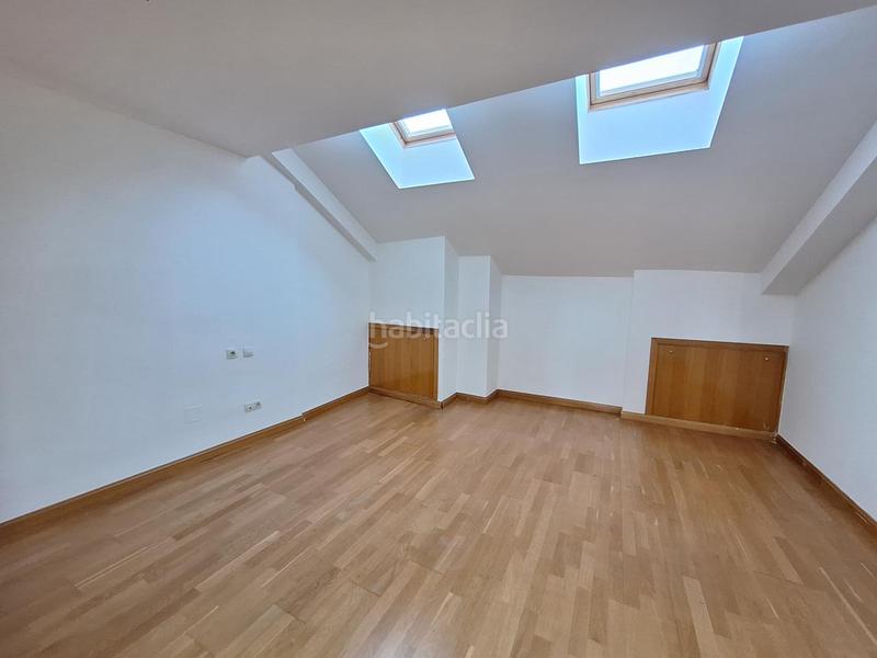 Foto 1e17120b-2bbc-4b51-b693-13a9969d80ea. Duplex dans Griñón