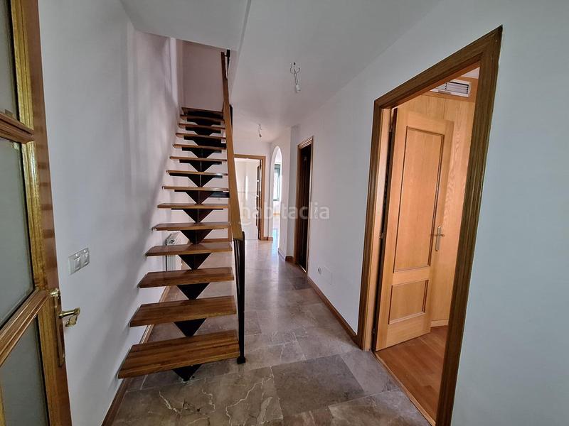 Foto 4df205fc-5fc9-481f-b33d-fdb1bffd11e3. Duplex dans Griñón