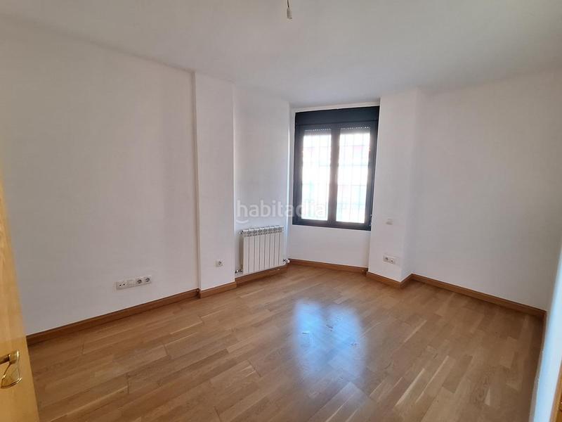 Foto 9d4f2992-892d-41cc-a444-91098b29a50f. Duplex dans Griñón