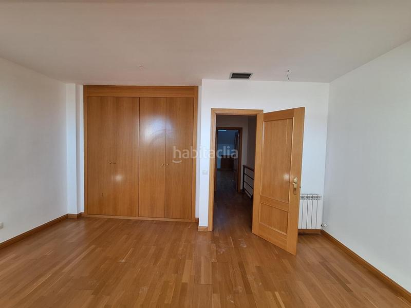 Foto b23c9a8a-7d36-422d-a3ee-326e78433675. Duplex dans Griñón