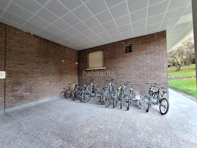 Foto b3799515-056b-48fe-8ab0-15b76f69143f. Pis amb aparcament piscina a Palomas Madrid