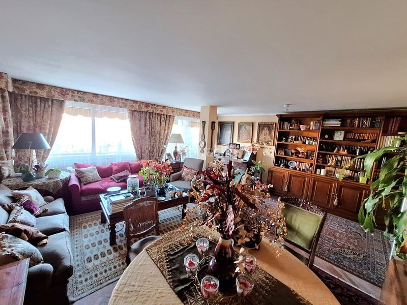 Foto ef0a34f5-3a3b-49a9-b434-7ede5fa1e2e7. Pis amb aparcament piscina a Palomas Madrid