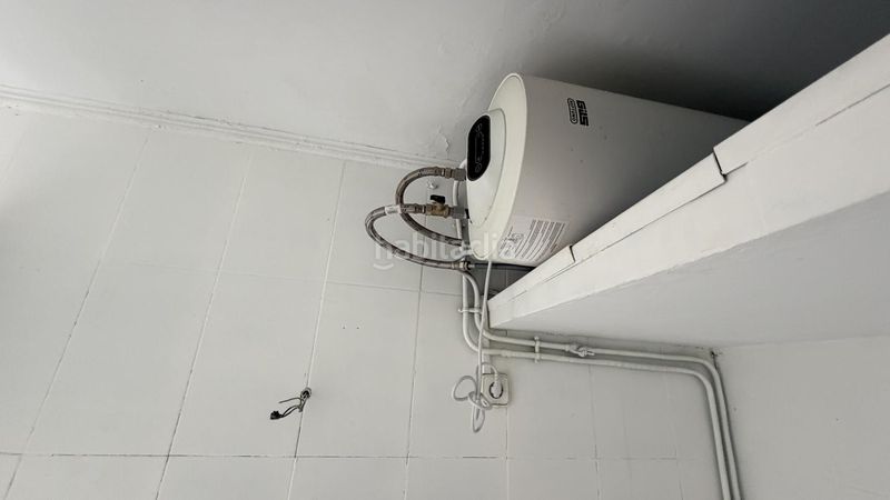 Foto f68c2793-ce7e-459a-b6d0-64c80125e74e. Planta baixa a San Diego Madrid