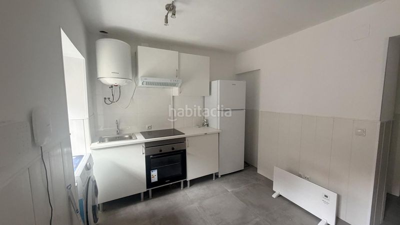 Foto c3e47575-6303-4f80-96d1-94c06d5b35cb. Planta baixa a Numancia Madrid