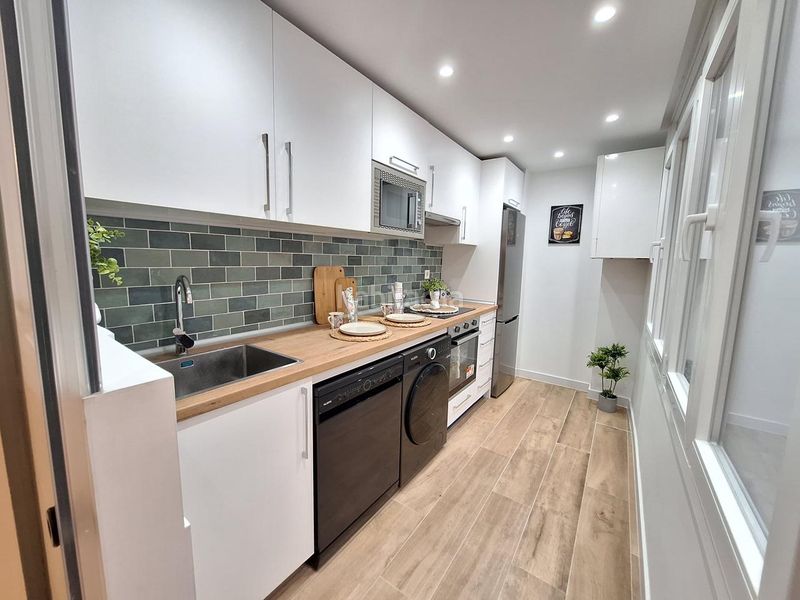 Foto e5eba613-78c5-4965-b8b6-d6c420b32d70. Planta baixa amb calefacció a Zarzaquemada Leganés