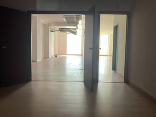 Bâtiment à usage industriel  De la democracia