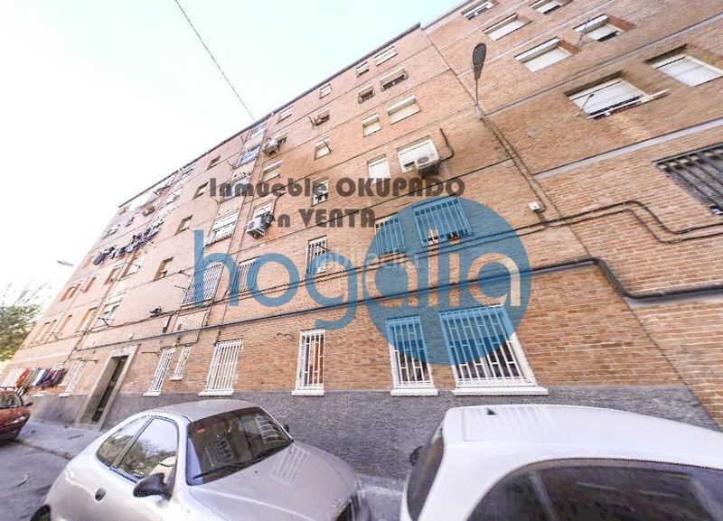 Foto a6ae8780-e992-44c8-a069-11c5a173c11b. Piso en Numancia Madrid