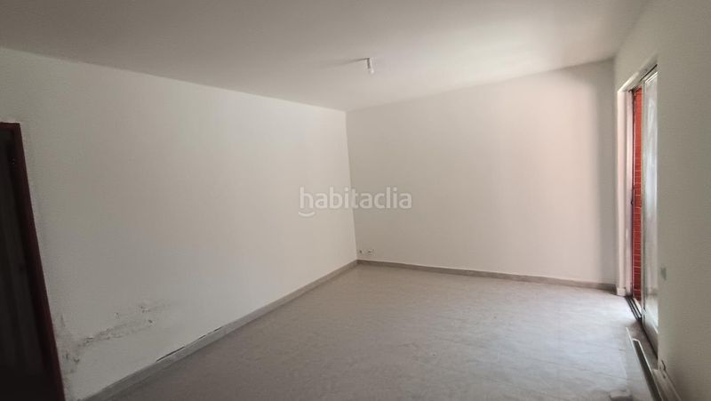 Foto a9a3d3b7-5baf-4239-8393-8e7494077982. Planta baja en Entrevías Madrid