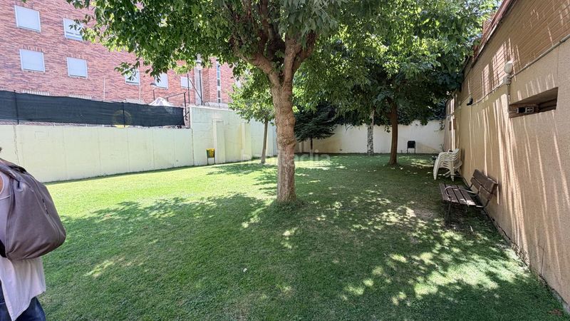 Foto ce71cd4b-05b5-417b-a220-dd0cf54e772b. Dúplex amb calefacció aparcament piscina a Campamento Madrid