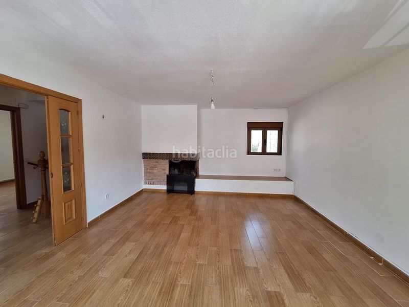 Foto 4296aa9f-0504-4ce8-900a-41c33b2a8bb9. Towny house with heating pool in Quijorna