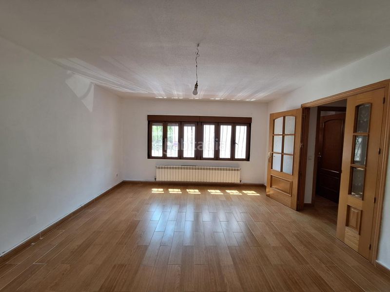 Foto 6fcb77ed-9938-4ddf-a02a-1a330034bdfb. Towny house with heating pool in Quijorna