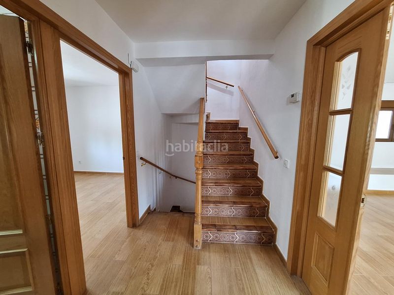 Foto 8f7ab15c-8b41-4b2c-9ff7-f241a877dd38. Towny house with heating pool in Quijorna