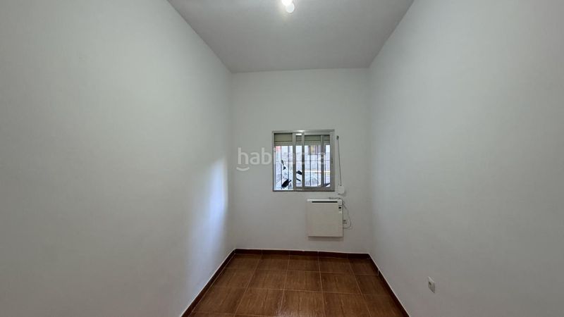 Foto 5488fa88-f5af-42c4-a0ee-e87db2fcb600. Planta baixa amb calefacció a San Diego Madrid