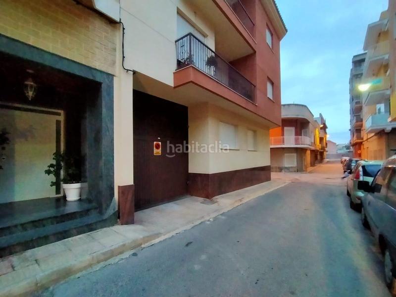 Foto a9231082-c22c-45da-be0b-91dc22e93a23. Aparcament cotxe a Alguazas