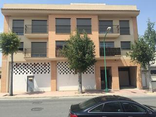 Aparcament cotxe en Ceut. Garaje en ceut