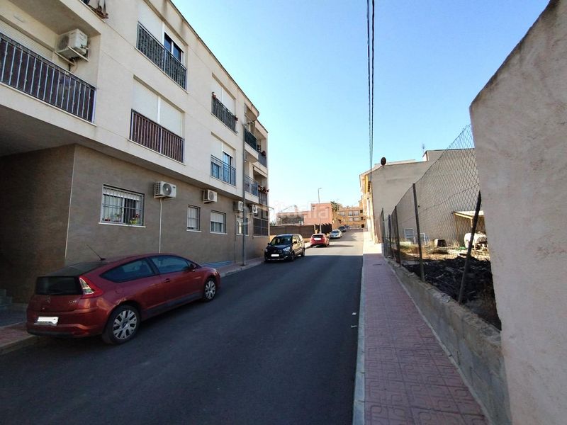 Foto 73faae50-ecb4-4410-888c-f19233d1f889. Aparcament cotxe a Ceutí