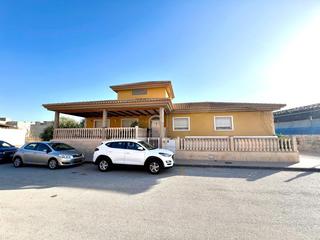 Chalet en Alguazas. Tu nuevo hogar en alguazas te espera!