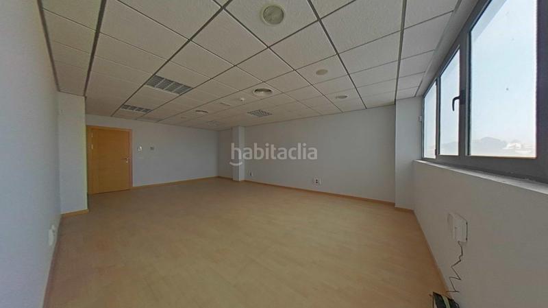 Foto 7d36c97e-7d91-4775-94b6-72e5df703051. Büro in Ceutí