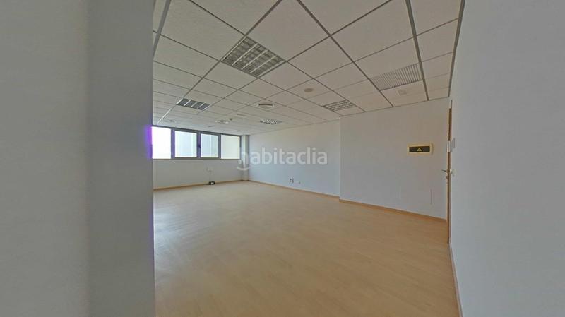 Foto cc78e2b8-3da5-4f7e-b624-32807ed9546f. Büro in Ceutí