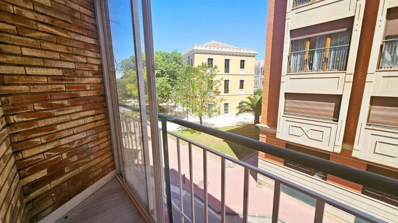 Foto 53844b82-54e2-439b-8cea-52a0a6c561ff. Piso vive en el corazón en El Carmen Murcia