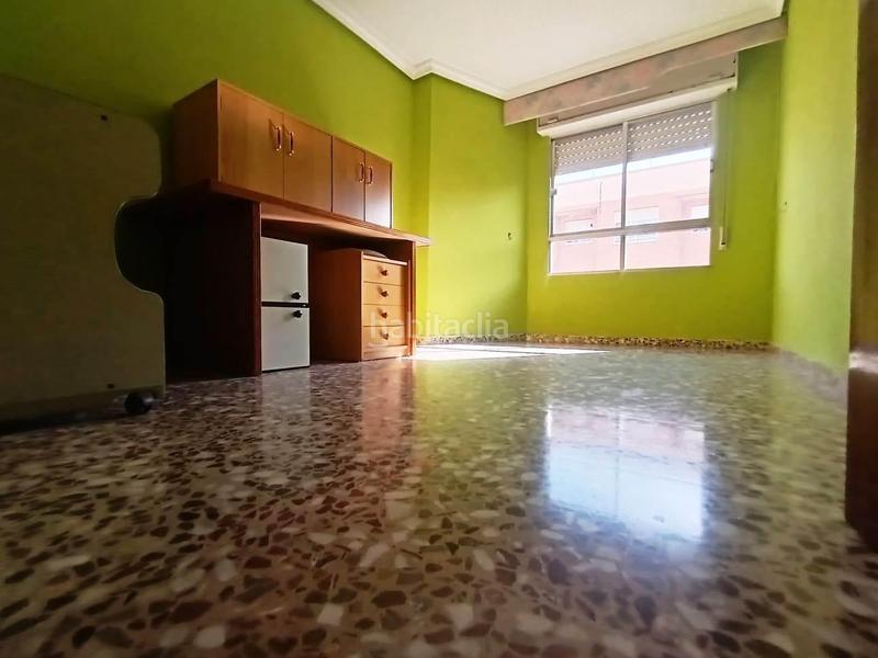 Foto c87bf5ee-1a13-4a2f-83b6-5a87d27d6c64. Pis a Cieza