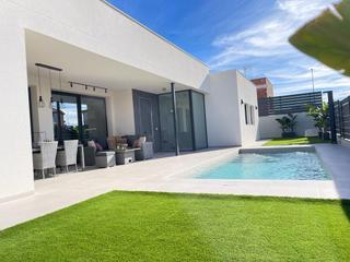 Chalet  Calle de la constancia 12. Chalet en urbanización los olivos