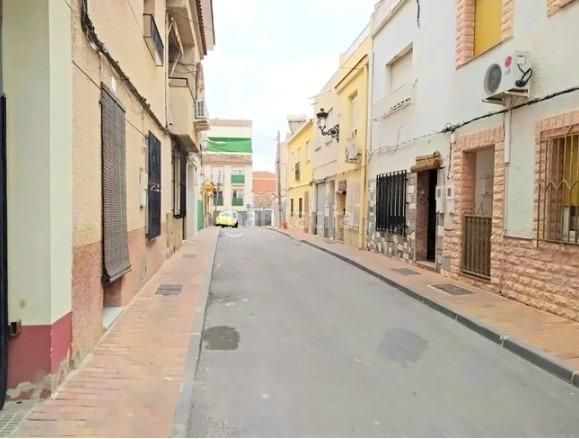 Foto 1ac91deb-fad4-4a1e-a4c9-4e387e4c898a. Pis a Archena