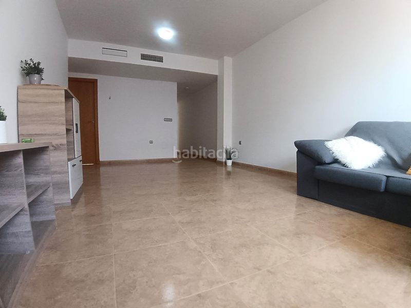 Foto e6efcd86-93c8-4628-8389-81cb5ea417d9. Pis amb aparcament a Ceutí