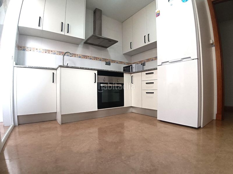 Foto b768ec47-ca3f-4151-8171-86e8dfa3a9bf. Pis amb aparcament a Ceutí