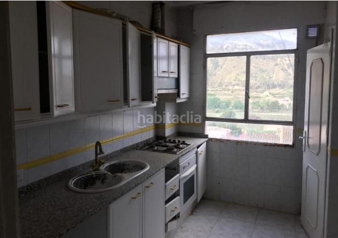 Foto a8858eab-f8ff-4606-9aec-468844c34d9f. Pis a Cieza